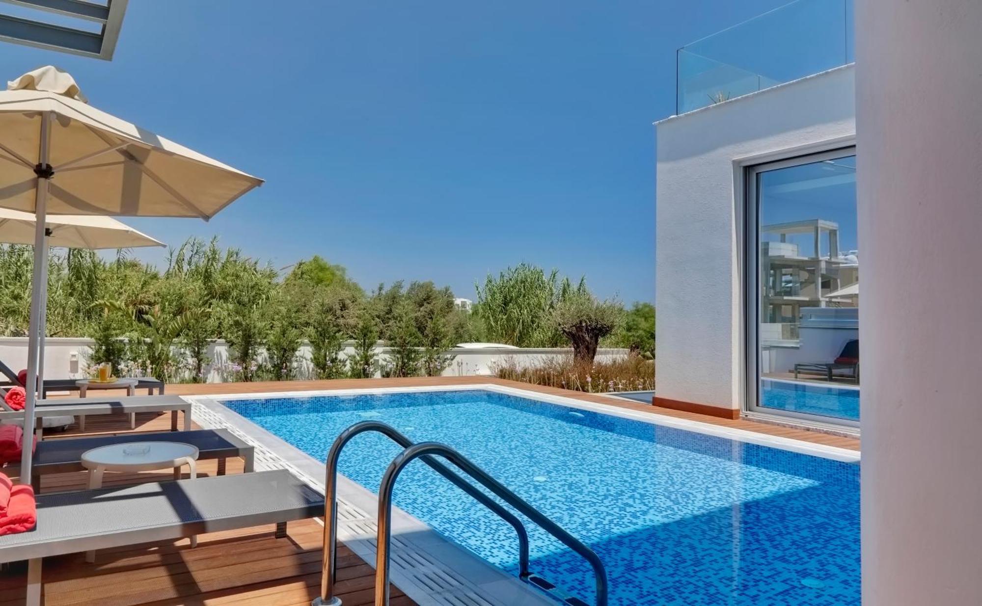 Seaview Luxury Villa Jacuzzi & Pool! 2 Min Beach プロタラス エクステリア 写真