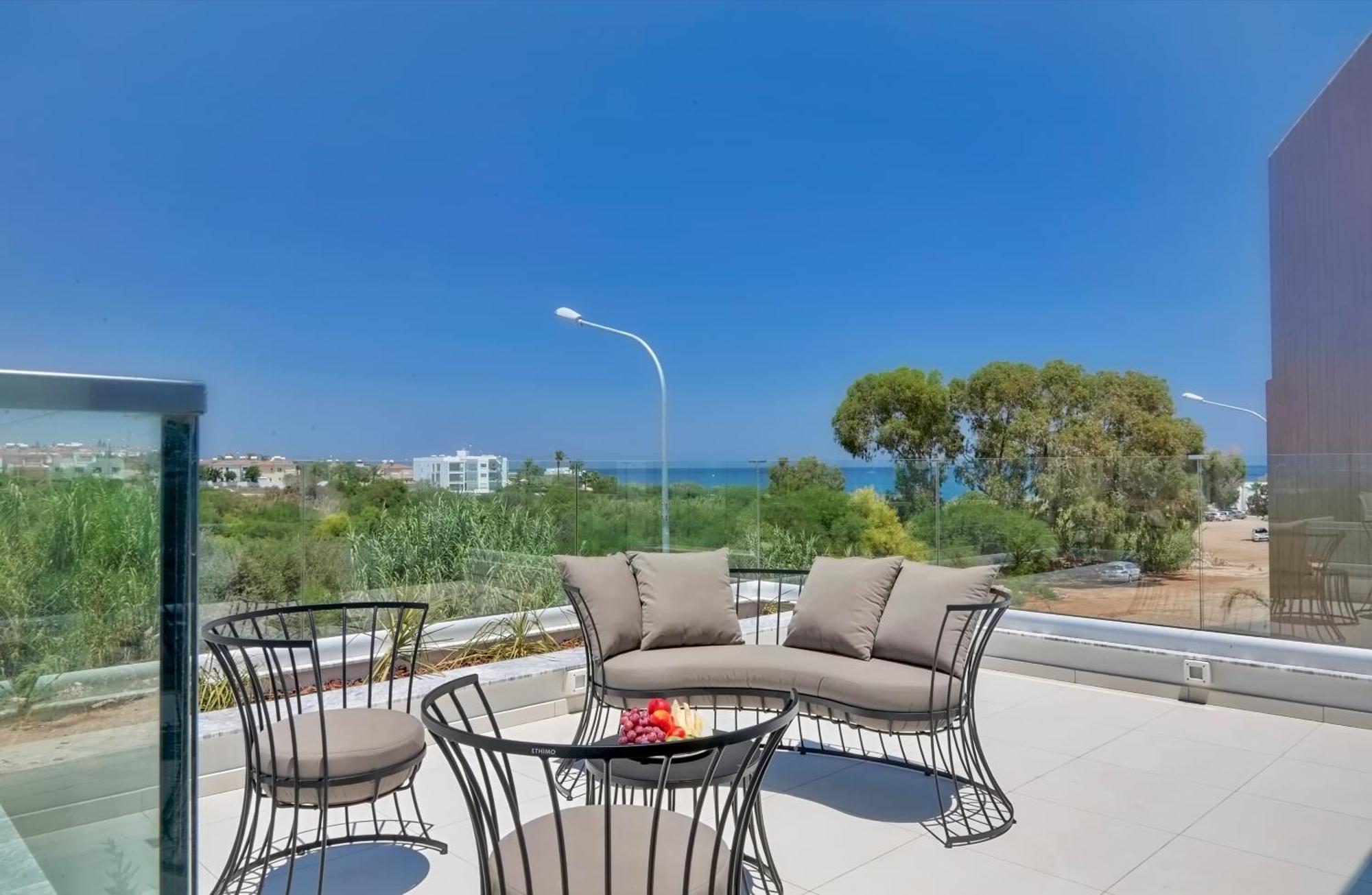 Seaview Luxury Villa Jacuzzi & Pool! 2 Min Beach プロタラス エクステリア 写真